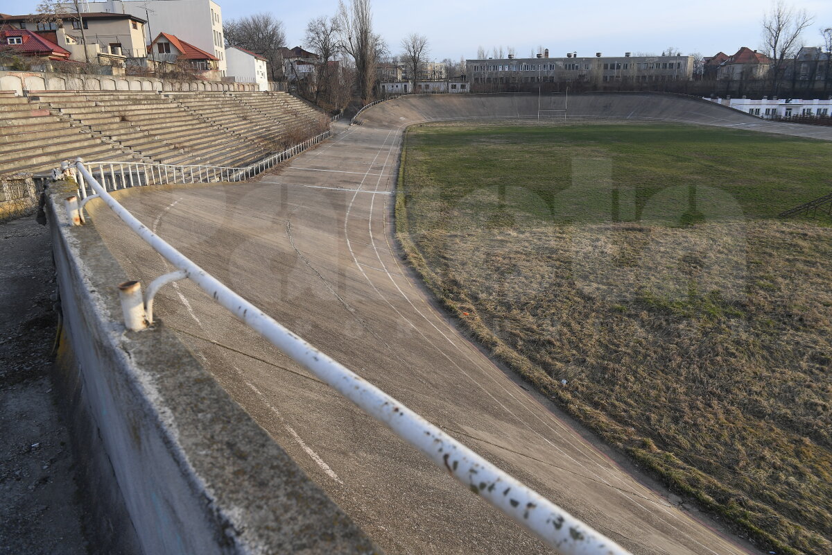 STADION DINAMO // VIDEO + FOTO EXCLUSIV Reportaj GSP în ruinele velodromului din „Ștefan cel Mare”: «monument» pentru unii,  «relicvă» pentru restul