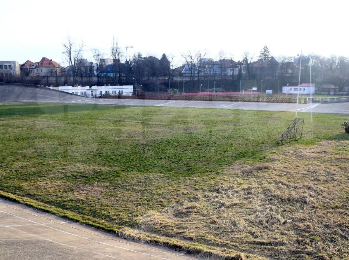 STADION DINAMO // VIDEO + FOTO EXCLUSIV Reportaj GSP în ruinele velodromului din „Ștefan cel Mare”: «monument» pentru unii,  «relicvă» pentru restul