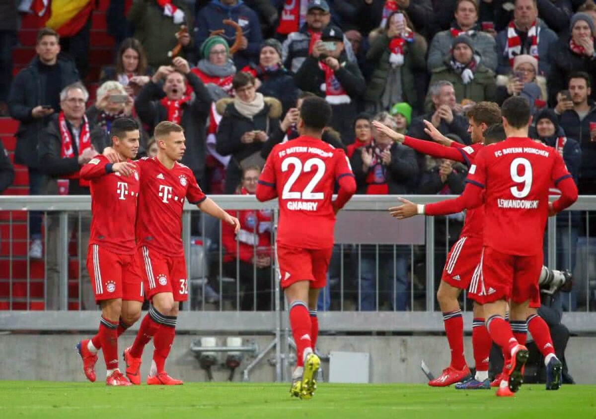 BUNDESLIGA // FOTO Bayern Munchen a demolat-o pe Wolfsburg și a revenit pe primul loc » Dortmund, emoții cu Stuttgart 