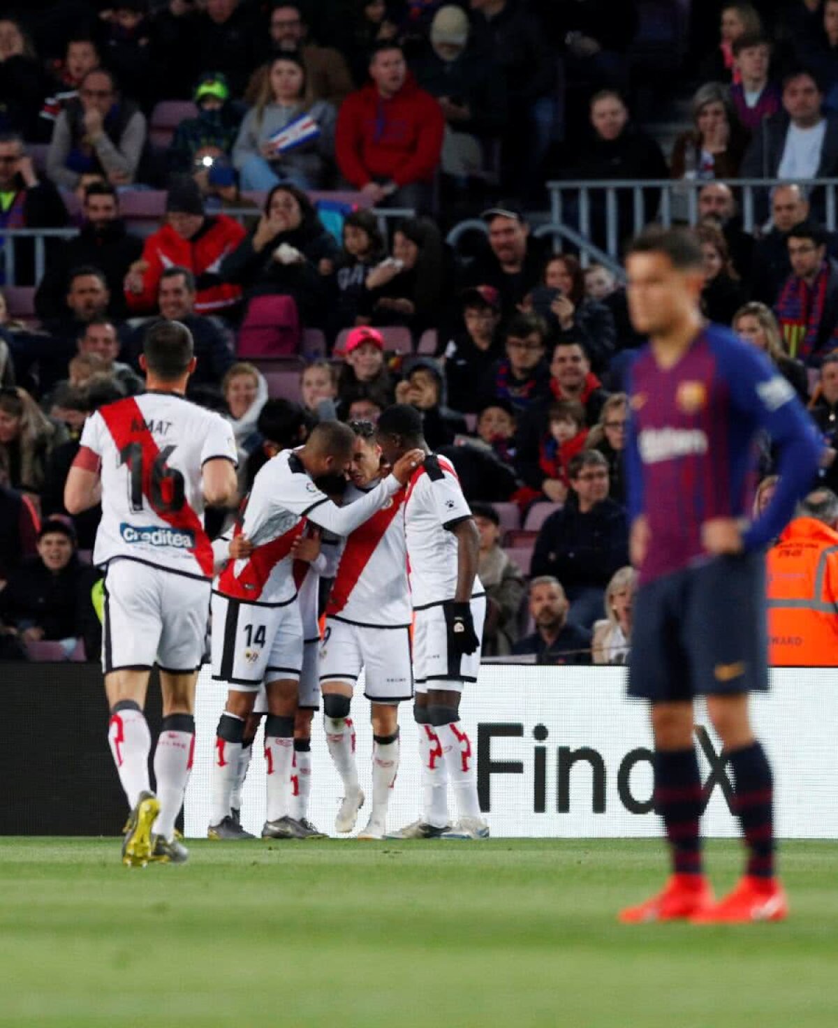 BARCELONA - VALLECANO 3-1 // VIDEO + FOTO Messi, Suarez și Pique o țin departe pe Atletico Madrid! Victorie cu Vallecano, iar catalanii par pregătiți pentru returul cu Lyon