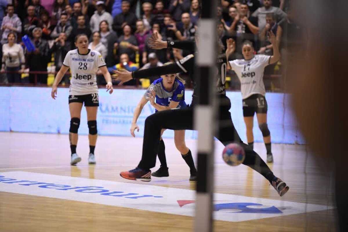 SCM RÂMNICU VÂLCEA - CSM BUCUREȘTI 29-30 // Vâlcea, 90% campioana României! » Final dramatic, cu gol în ultima secundă! 