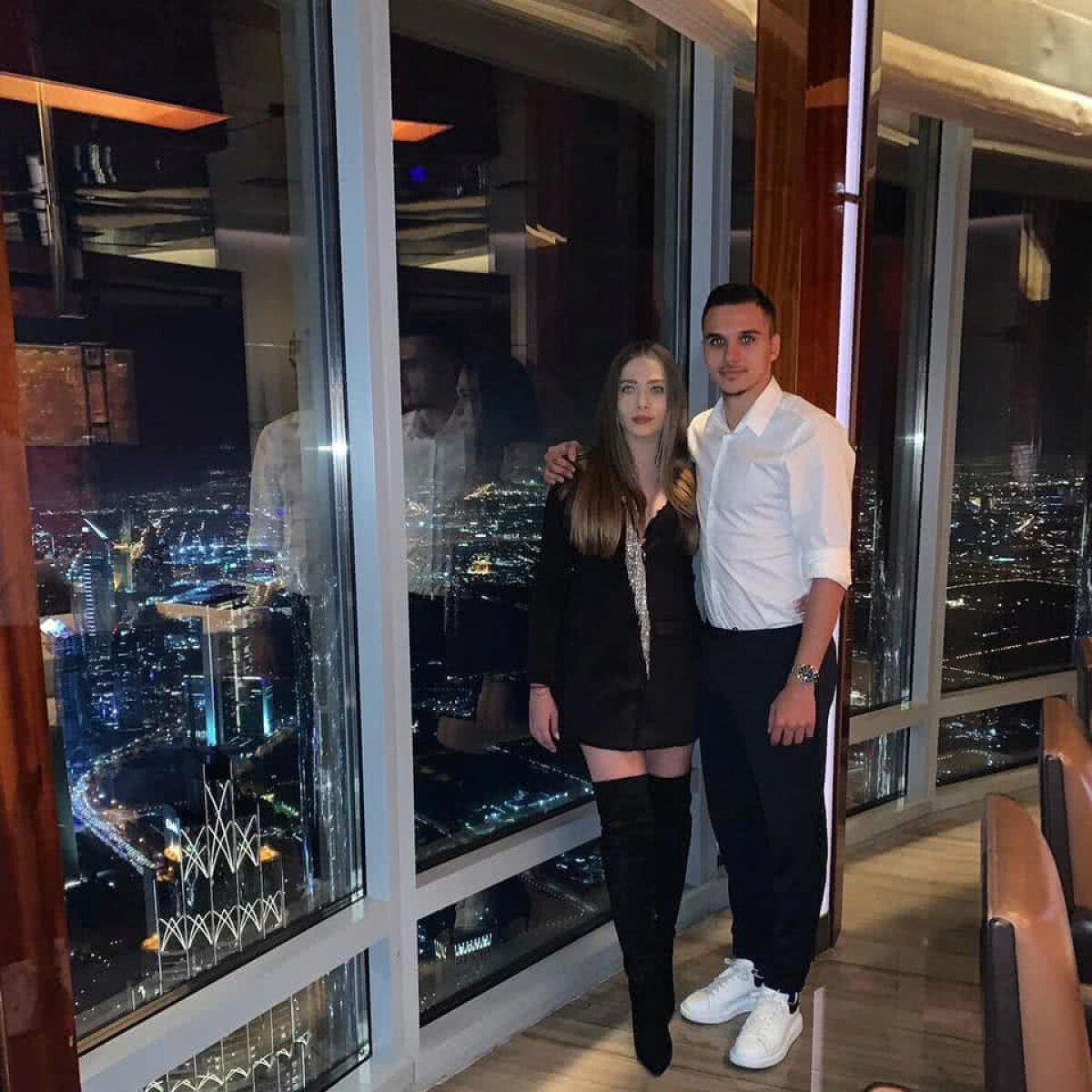 GALERIE FOTO O vedetă a lui CFR Cluj se iubește de mai mulți ani cu o superbă blondină din București