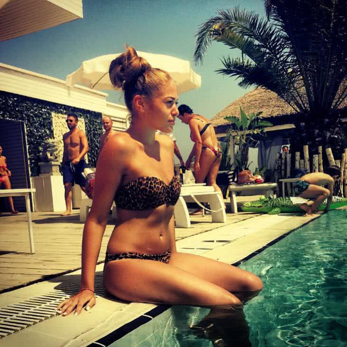 GALERIE FOTO O vedetă a lui CFR Cluj se iubește de mai mulți ani cu o superbă blondină din București