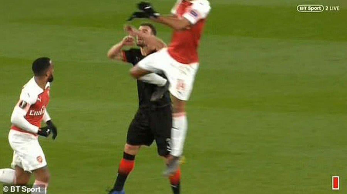 ARSENAL - RENNES, EUROPA LEAGUE // VIDEO + FOTO Două erori IMENSE de arbitraj, ambele în favoarea englezilor