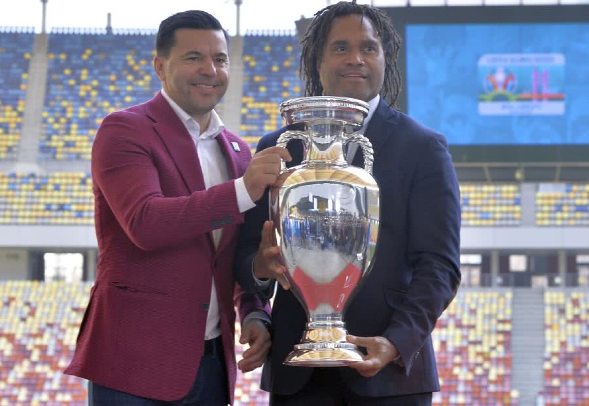 FOTO Moment jenant cu selecționerul Cosmin Contra la evenimentul desfășurat la Arena Națională