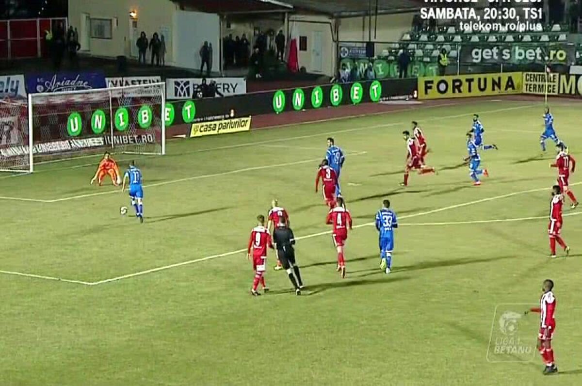 SEPSI - CS U CRAIOVA // VIDEO + FOTO 5 fotbaliști olteni au scăpat singuri în careul gazdelor! Vezi deznodământul fazei