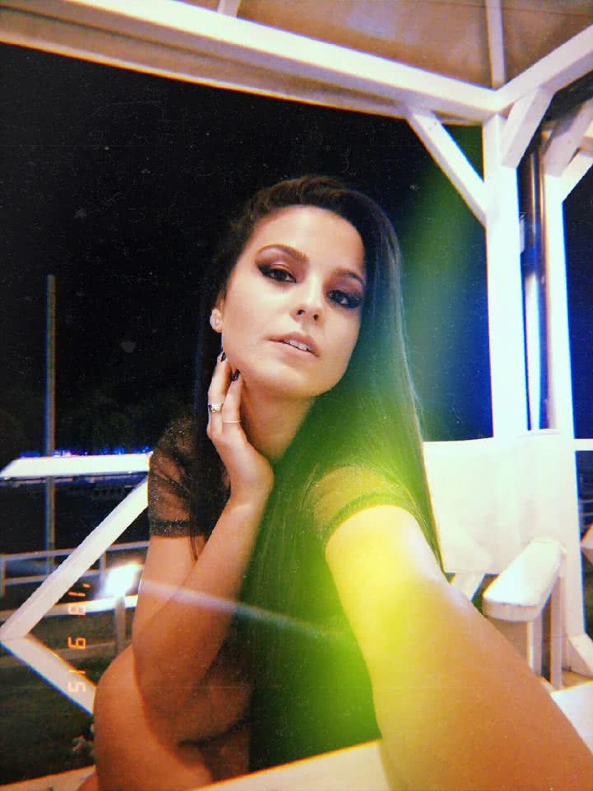 GALERIE FOTO Alexandra arată impecabil, iubește baschetul și tenisul, merge cu rolele prin parc și îi place să înoate