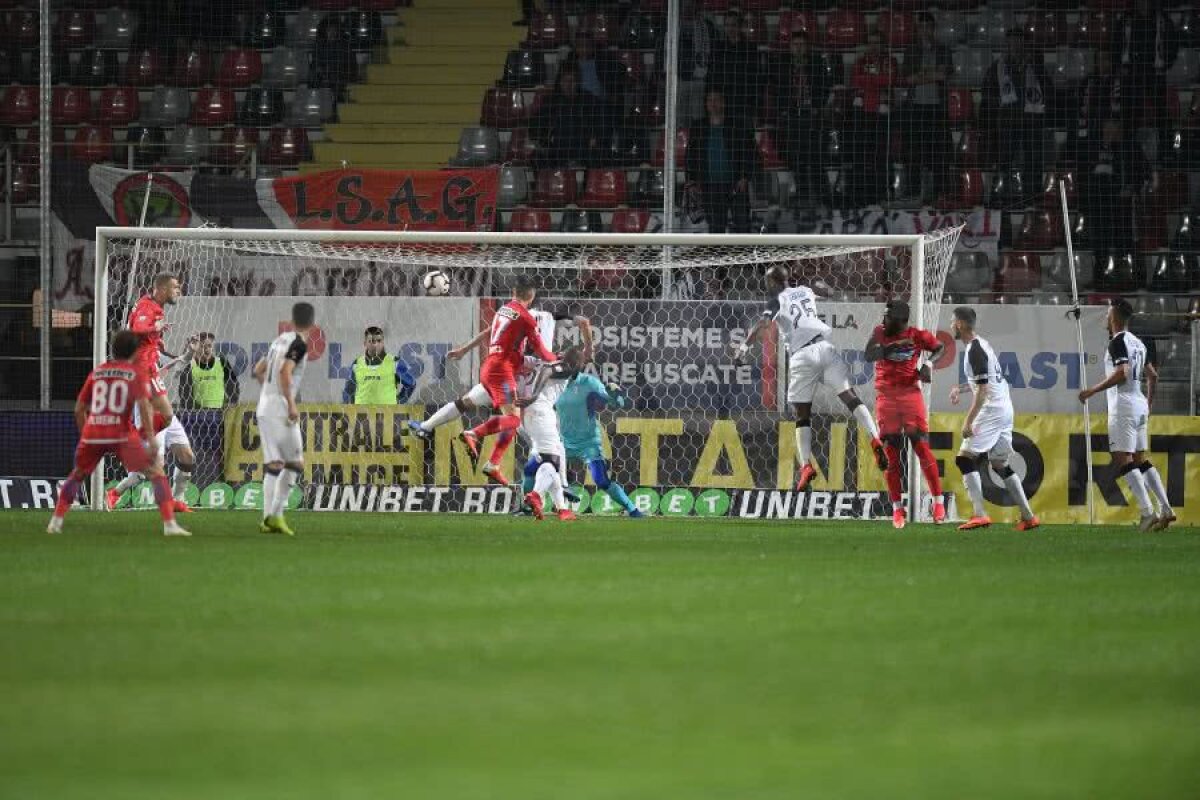 ASTRA - FCSB 0-2 // VIDEO+FOTO Gala ”Om bun”, formația ”Les Amis de Astra” » FCSB a controlat și vântul în condițiile în care Astra nu s-a înțeles ce-a căutat