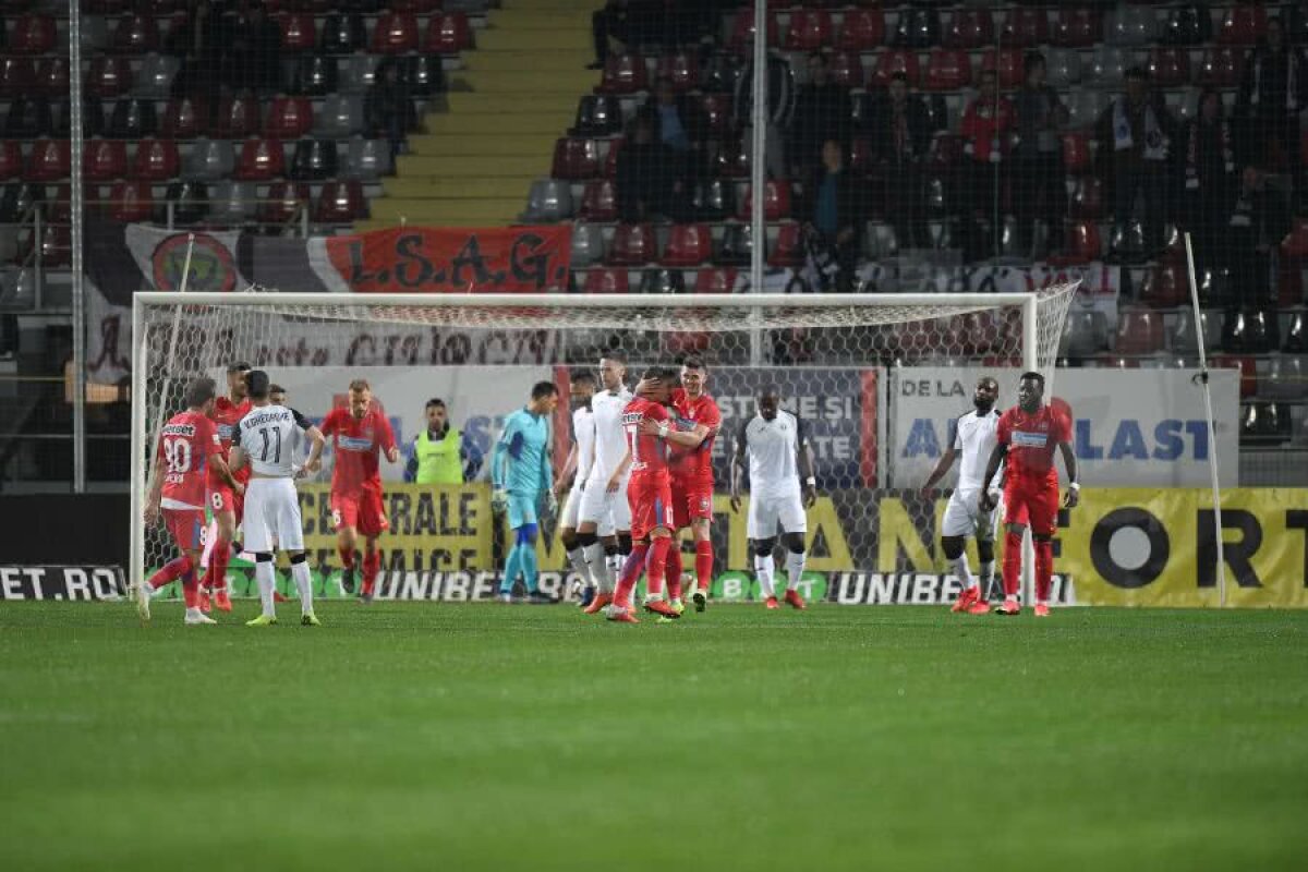 ASTRA - FCSB 0-2 // VIDEO+FOTO Gala ”Om bun”, formația ”Les Amis de Astra” » FCSB a controlat și vântul în condițiile în care Astra nu s-a înțeles ce-a căutat