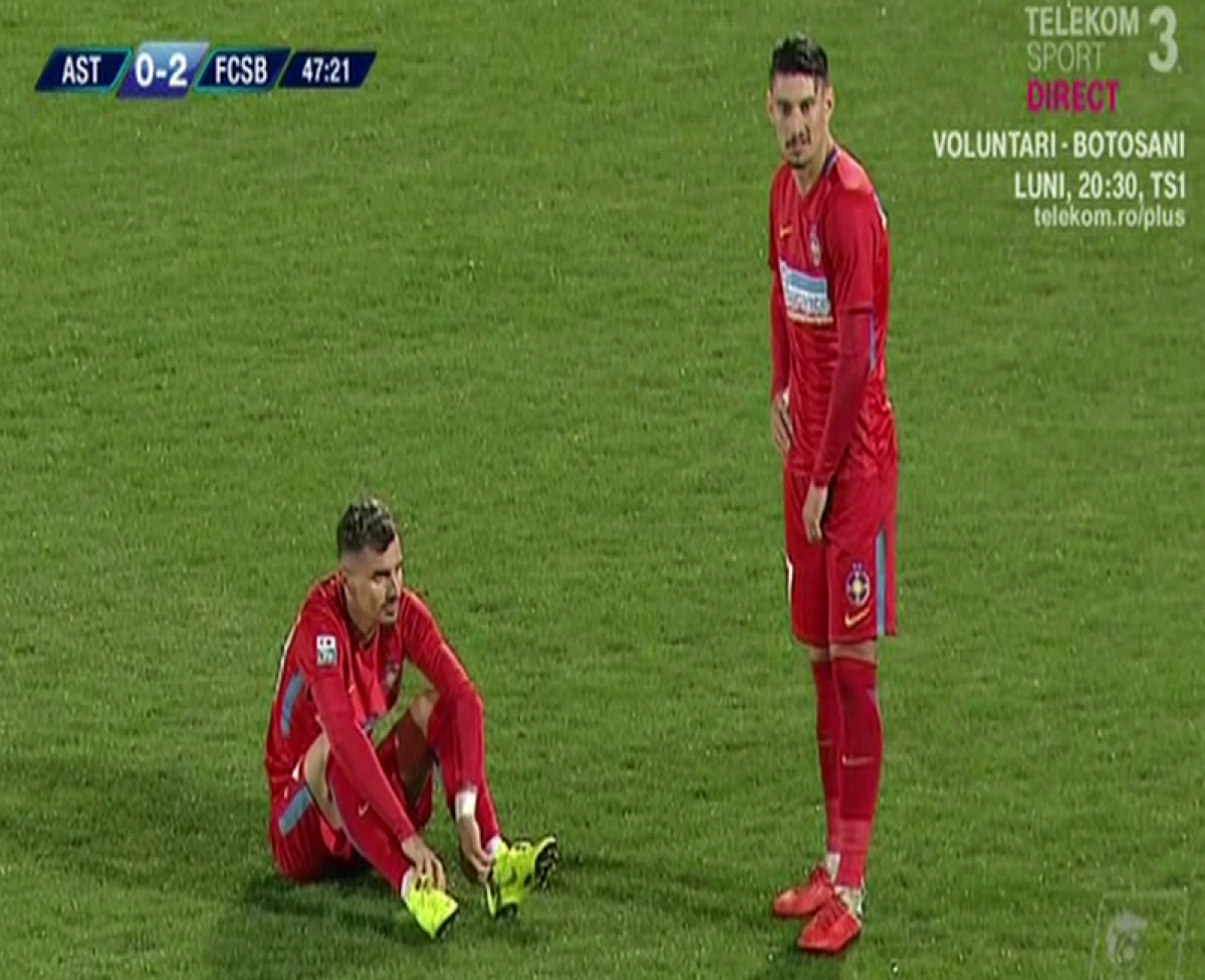 ASTRA - FCSB 0-2 // FOTO Romario Benzar a părăsit terenul accidentat! Bătai mari de cap pentru selecționerul Cosmin Contra