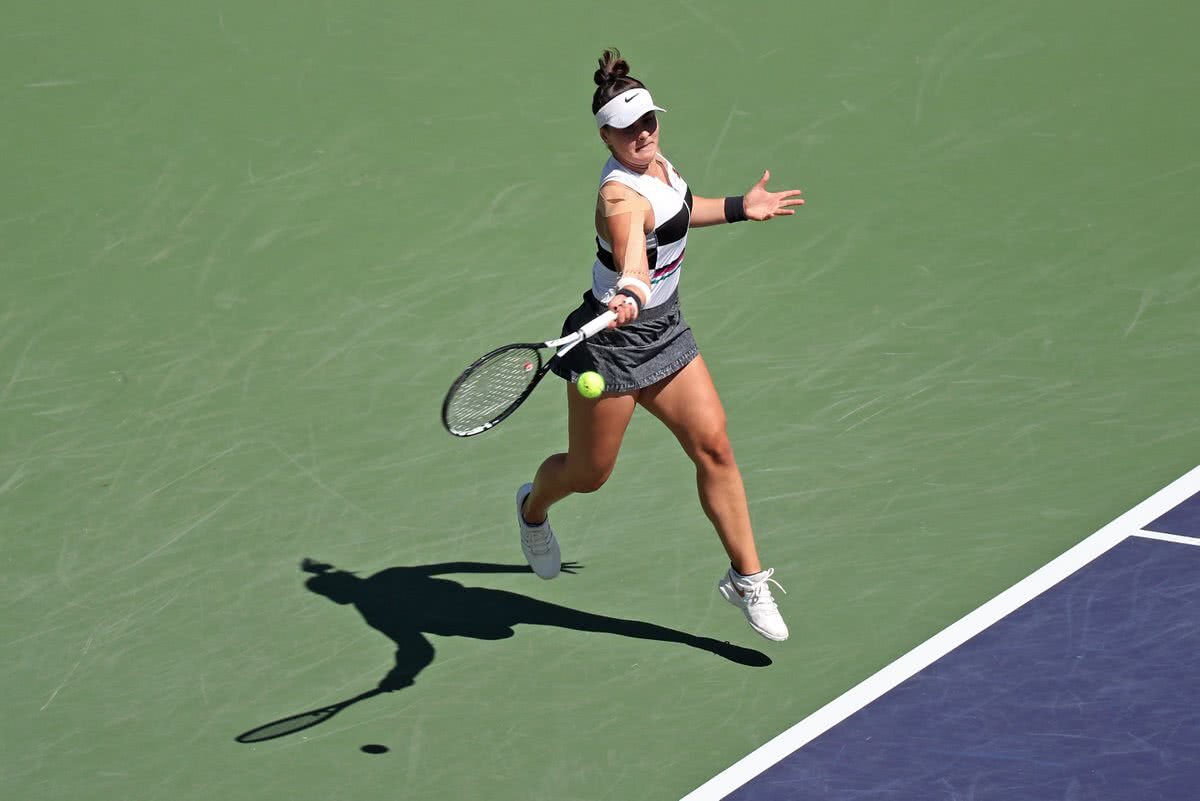 VIDEO+FOTO 18 ani și cât curaj! Bianca Andreescu a învins-o pe Angelique Kerber, 6-4, 3-6, 6-4, și s-a impus la Indian Wells » Simona Halep se menține astfel pe locul 3