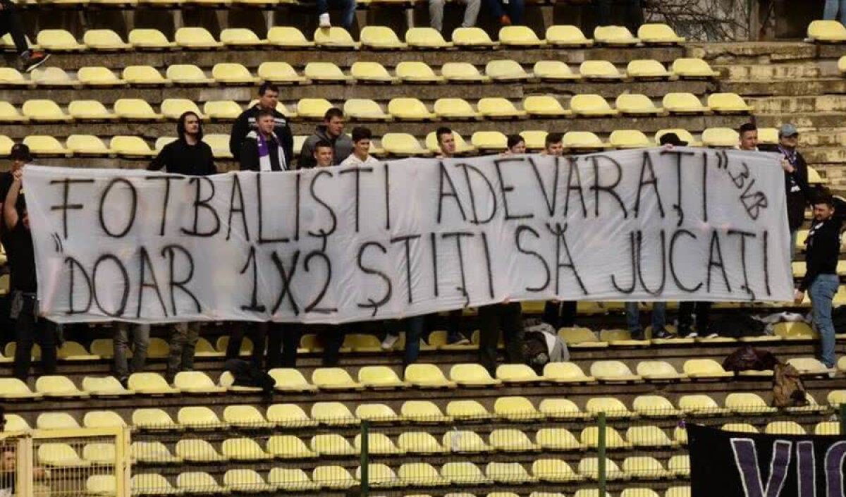 GALERIE FOTO Război rece între fanii și jucătorii lui FC Argeș » Amenințări și bannere ironice: „Când mai prindeți cota 9, să ne dați pontul și nouă!” 