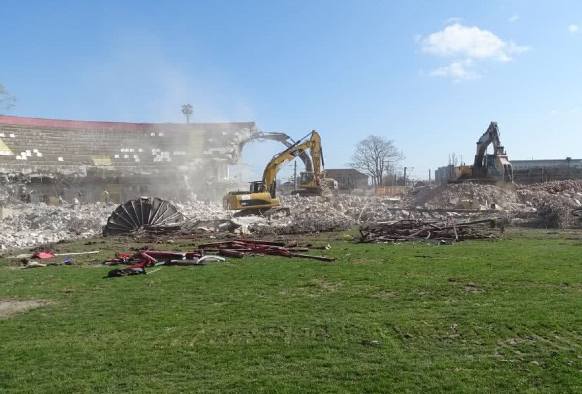 GALERIE FOTO Gică Popescu și ministrul Dezvoltării, în vizită la Ghencea și Giulești » Care este stadiul lucrărilor: „La Ghencea, suntem cam la 8%”