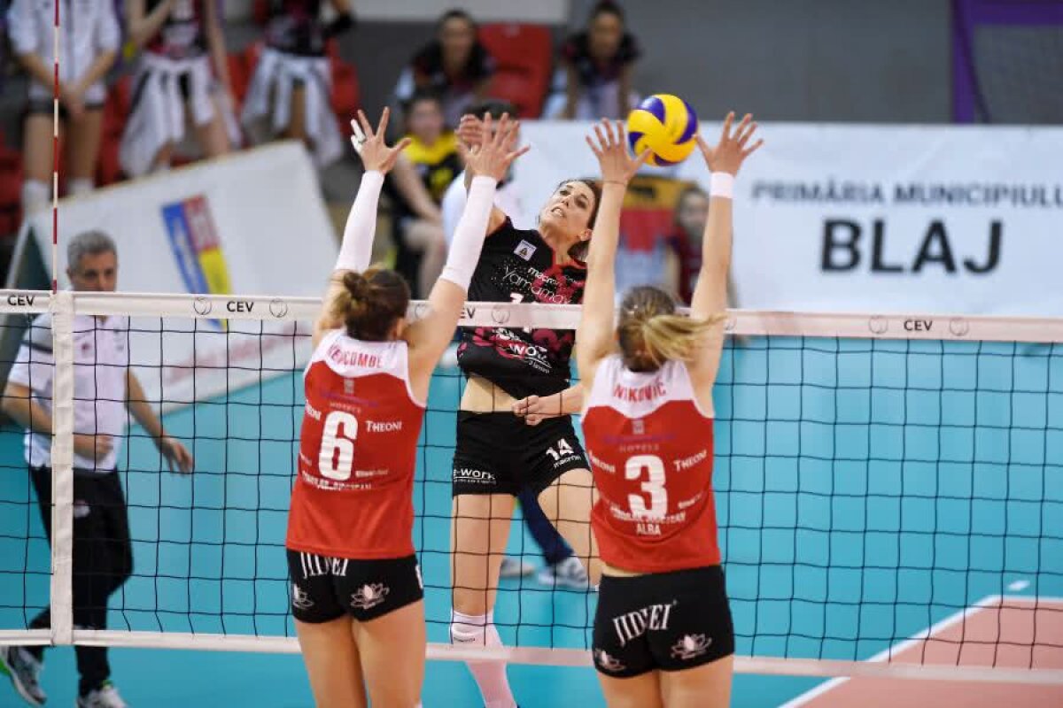 Volei Alba Blaj - Busto Arsizio 0-3 // VIDEO+FOTO Fără istoric! Ardelencele au pierdut categoric, la Sibiu, primul meci al finalei CEV Cup