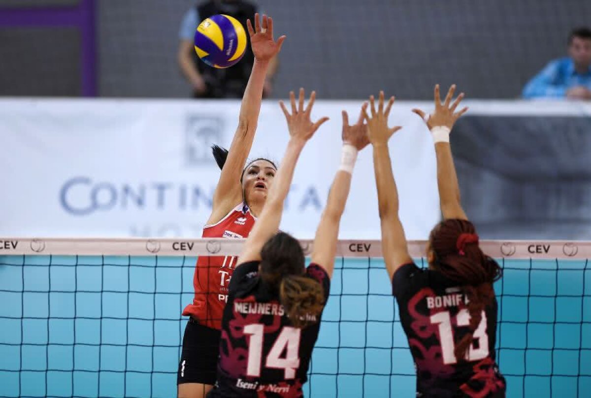 Volei Alba Blaj - Busto Arsizio 0-3 // VIDEO+FOTO Fără istoric! Ardelencele au pierdut categoric, la Sibiu, primul meci al finalei CEV Cup
