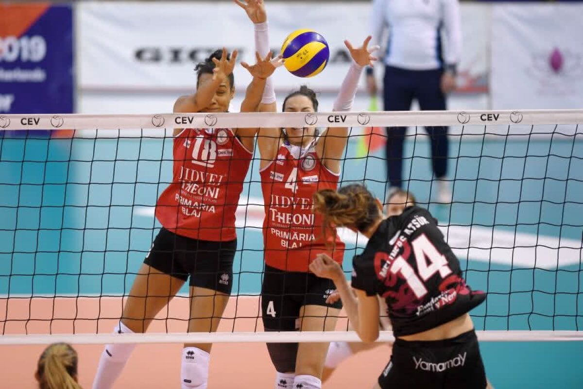 Volei Alba Blaj - Busto Arsizio 0-3 // Nneka Onyejekwe, vedeta ardelencelor, încă mai speră la trofeu: „Totul e posibil, am revenit și cu Galarasaray”