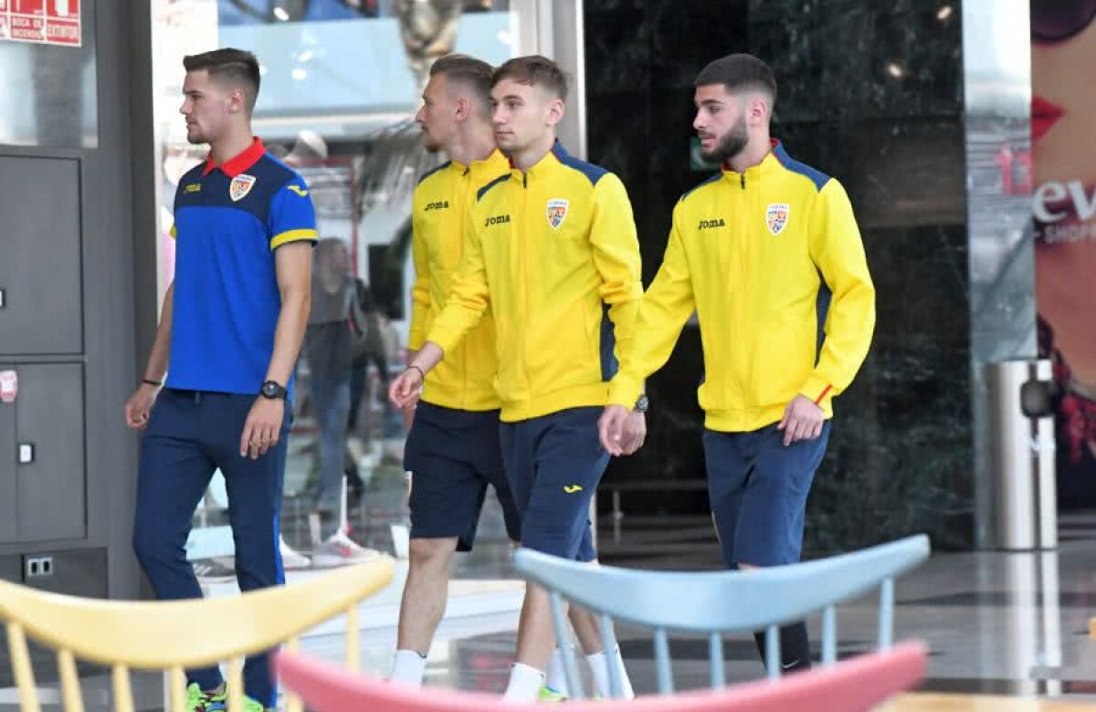 VIDEO+FOTO Naționala U21 s-a relaxat la mall înaintea meciului cu Spania » Românii i-au asaltat pe jucătorii lui Mirel Rădoi pentru poze și autografe