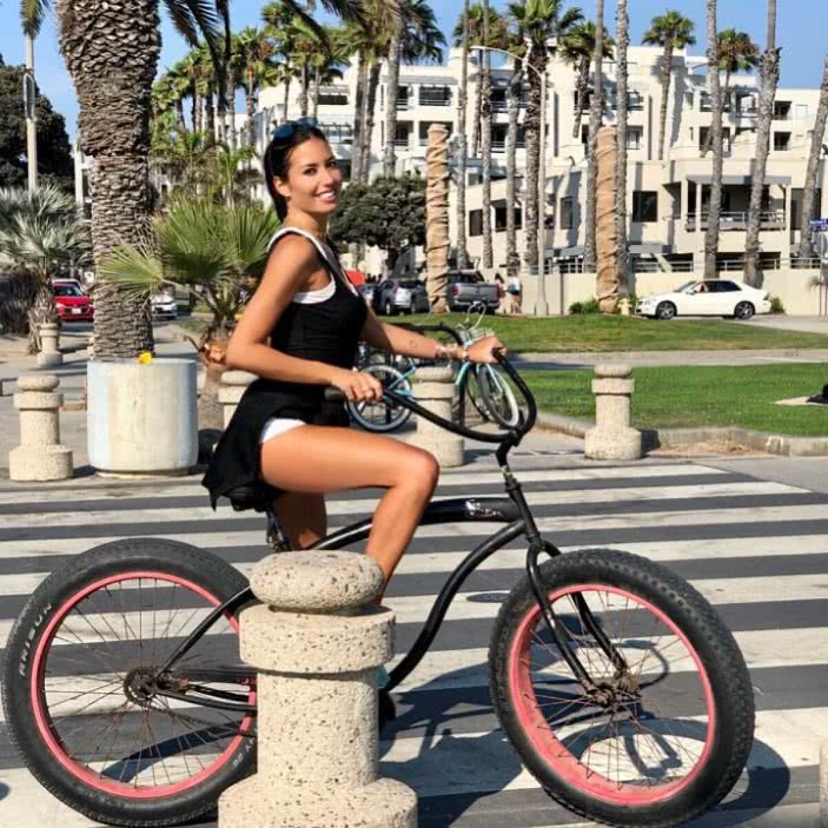 FOTO Bombă sexy "Made in Sud"! Fosta soție a lui Flavio Briatore face furori cu ultimele fotografii HOT