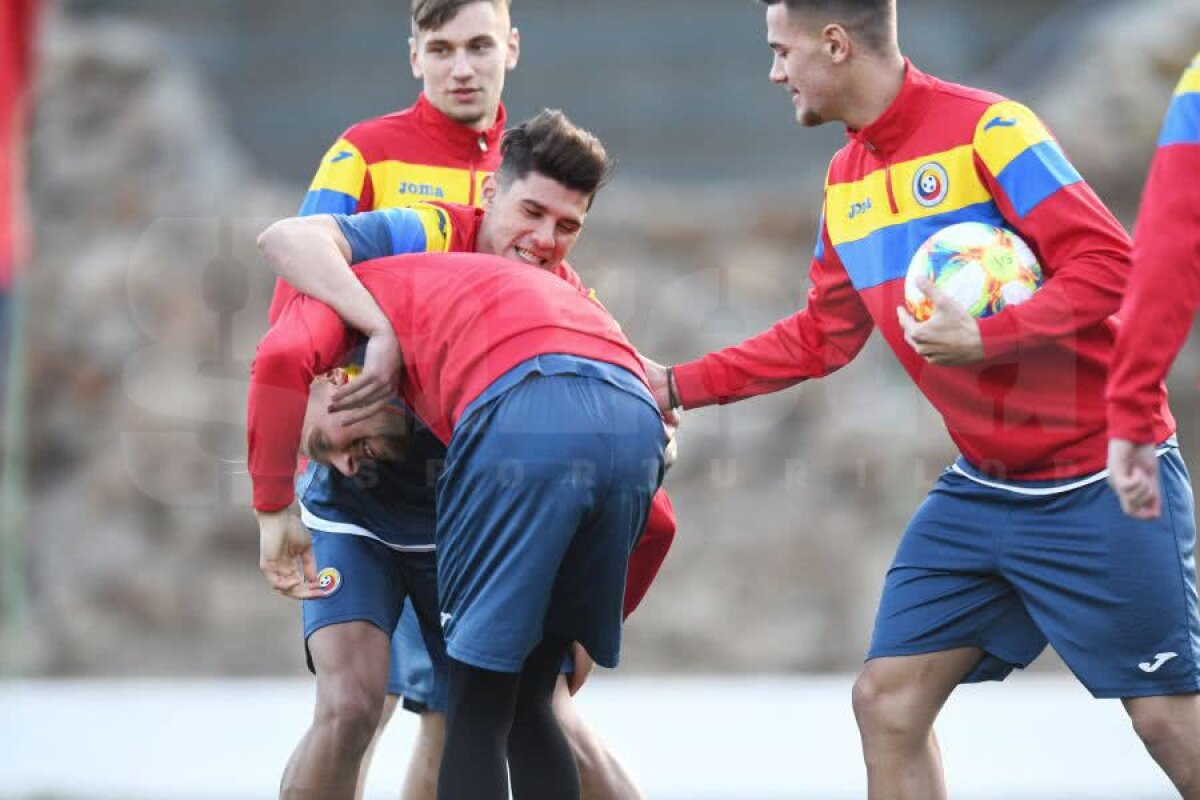 ROMÂNIA U21 // VIDEO + FOTO Imagini de la antrenamentul „tricolorilor” pregătiți de Mirel Rădoi » Cine a fost reponsabilul cu distracția