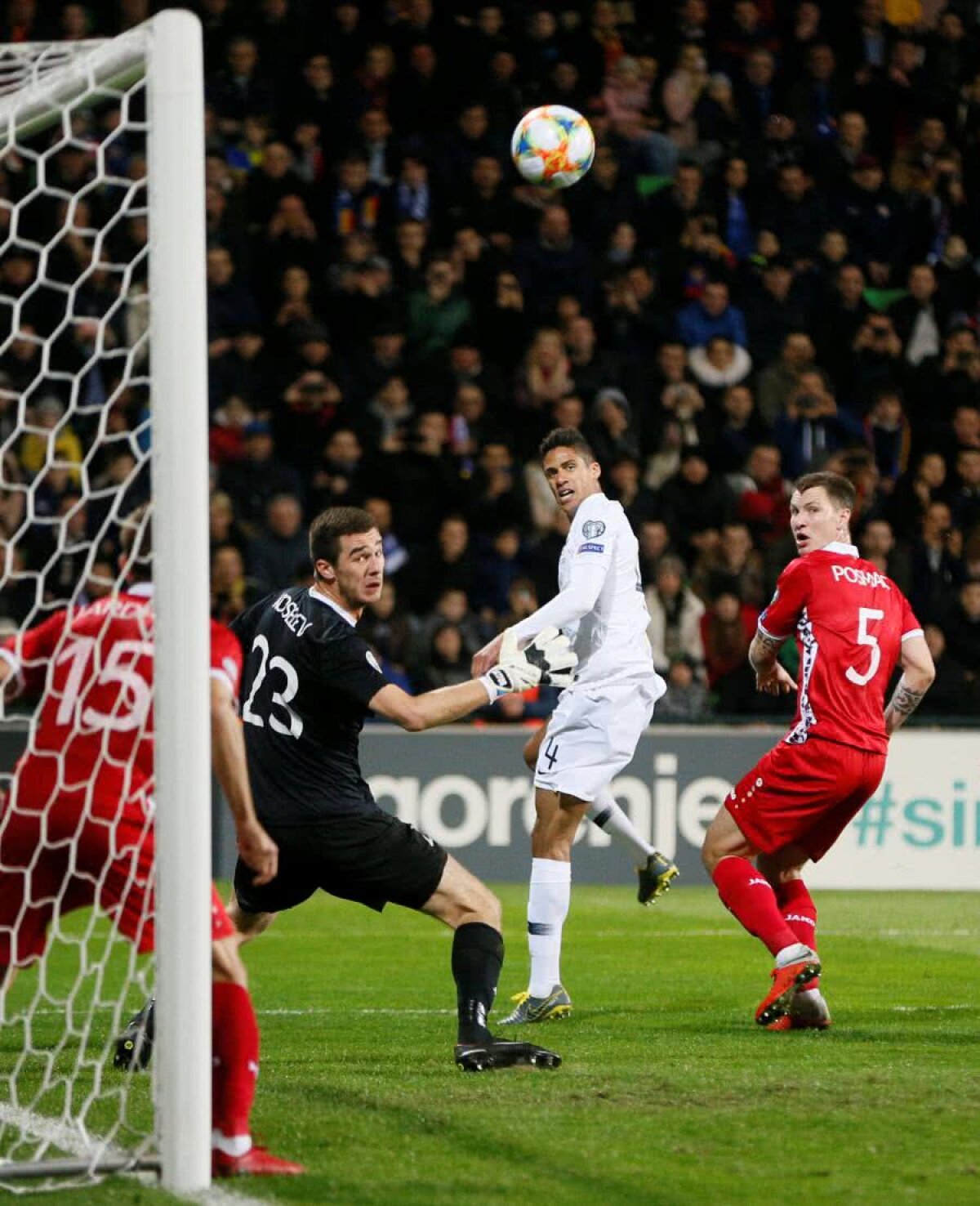 PRELIMINARII EURO 2020 // FOTO Anglia și Franța au defilat la debutul în preliminarii » Portugalia lui Cristiano Ronaldo n-a marcat cu Ucraina! Vezi rezultatele complete 