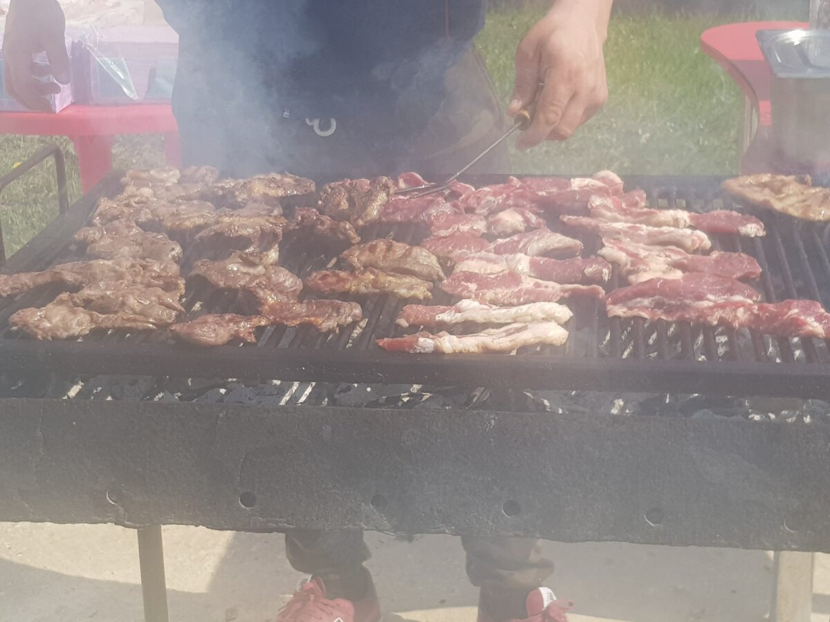 DINAMO - CS TUNARI 3-1 // VIDEO Amical cu savoare: Mircea Rednic a testat cu succes doi noi jucători, în miresme de ceafă pe grătar :)