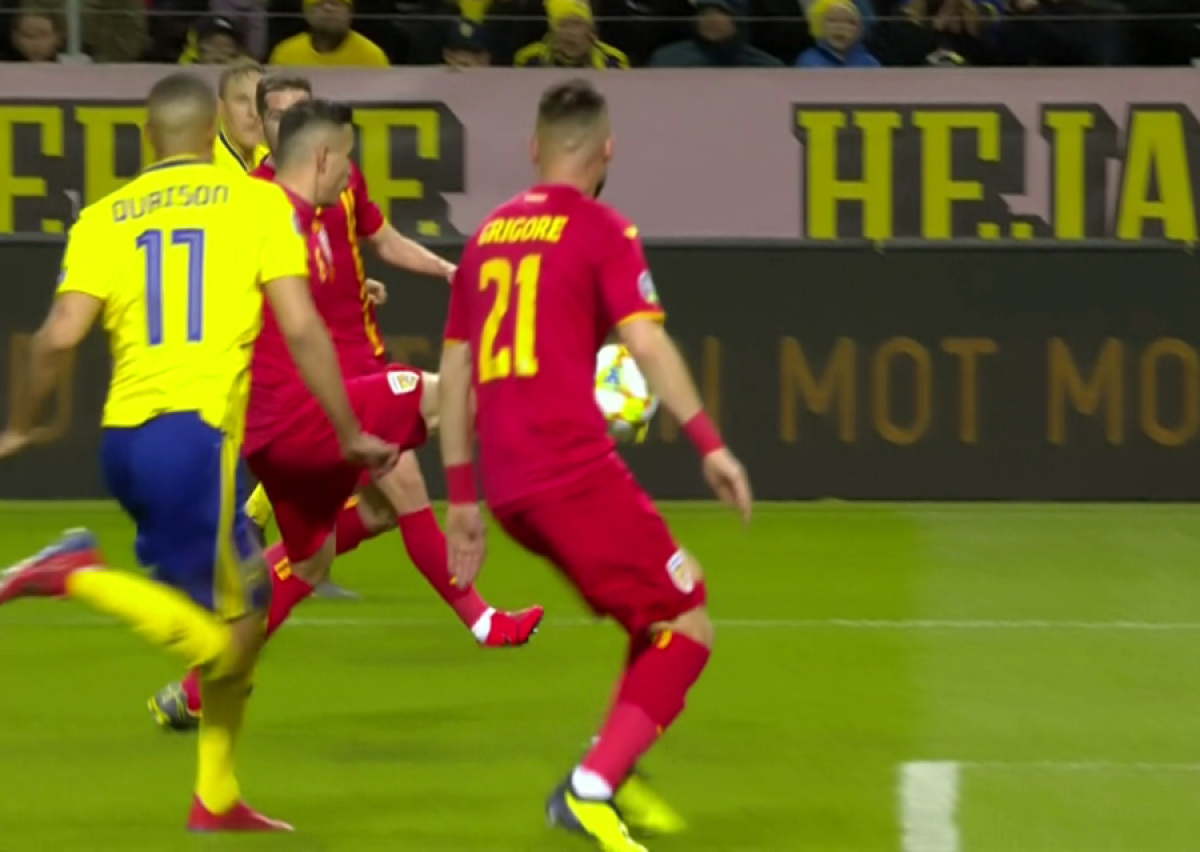 FOTO Greșeli în lanț în apărarea României la primul gol marcat de Suedia » Ce s-a întâmplat la reușita de 2-0
