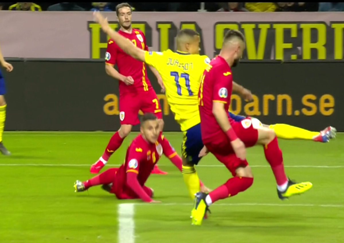 FOTO Greșeli în lanț în apărarea României la primul gol marcat de Suedia » Ce s-a întâmplat la reușita de 2-0