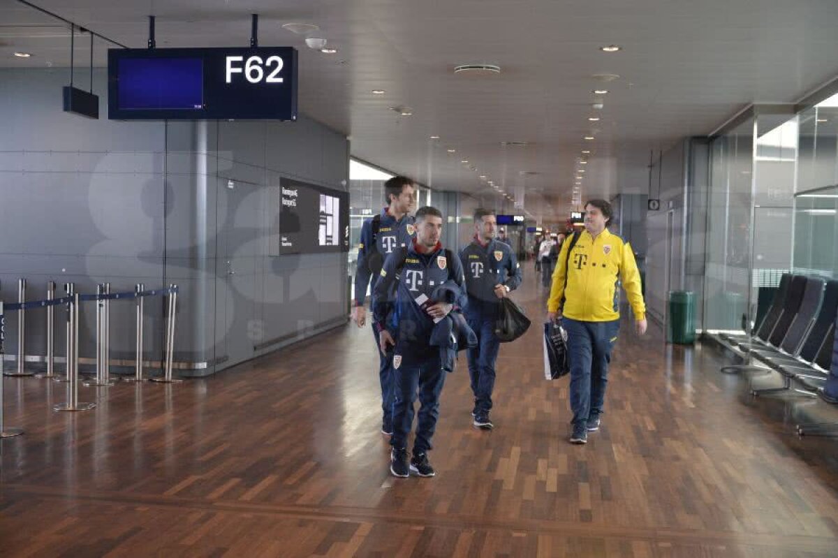 PRELIMINARII EURO 2020 // VIDEO + FOTO Cosmin Contra a băgat un „tricolor” în ședință, chiar pe aeroportul din Stockholm