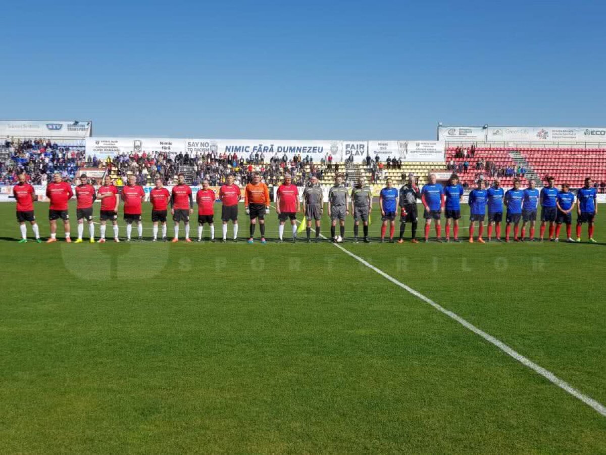 DINAMO - STEAUA 3-3 // VIDEO + FOTO Derby de România, varianta old school » Fotbaliștii adevărați ai României au făcut spectacol într-un Dinamo - Steaua ca pe vremuri: goluri, caterincă și nostalgie