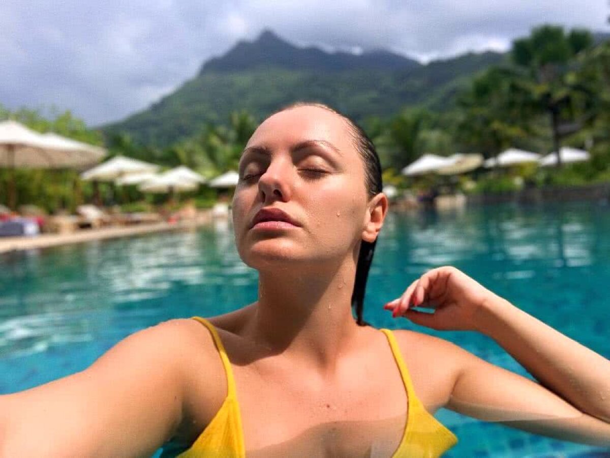 GALERIE FOTO Alexandra Stan are o formație preferată » A primit un tricou personalizat cu numărul 10 de la Fenerbahce: „Cred că acum sunt parte din echipă”