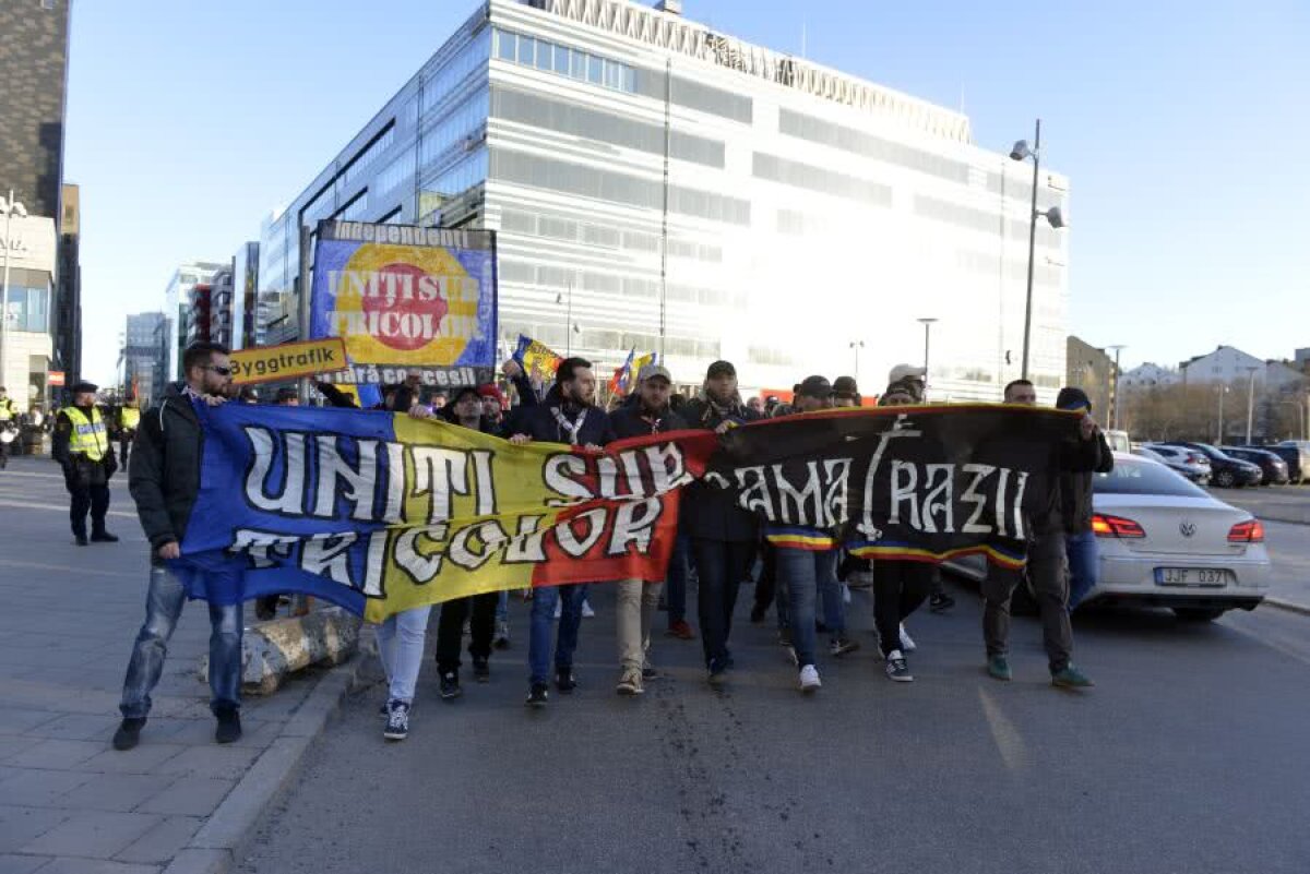 SUEDIA - ROMÂNIA 2-1 // VIDEO + FOTO Explicațiile Jandarmeriei Române în scandalul mesajelor anti-PSD interzise la stadion