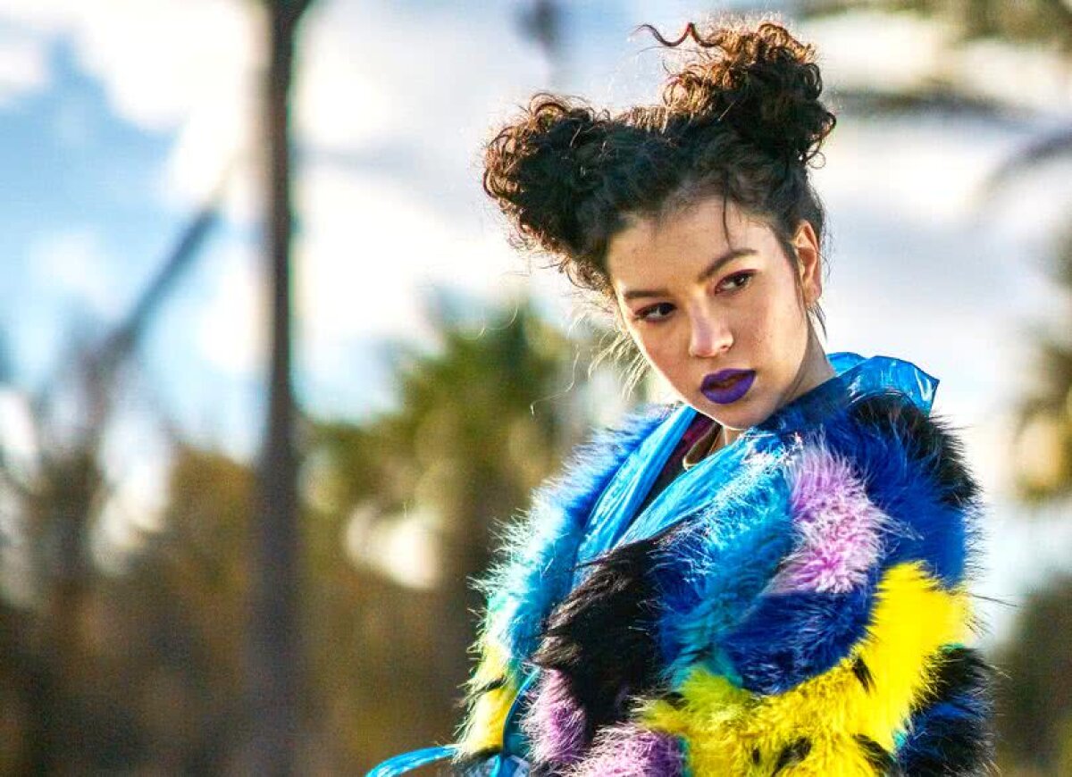 VIDEO De la „Ghiță” la „Pupă-mă!” » Cum s-a transformat Cleopatra Stratan la 16 ani