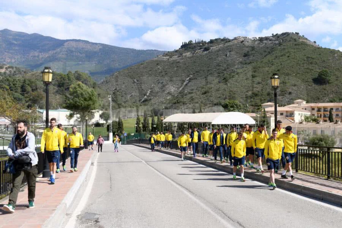 ROMÂNIA U21 - DANEMARCA U20 // CORESPONDENȚĂ GSP DIN SPANIA: VIDEO + FOTO Jucătorii naționalei U21, relaxare înainte meciului cu Danemarca » Plimbare prin centrul orașului și voie bună