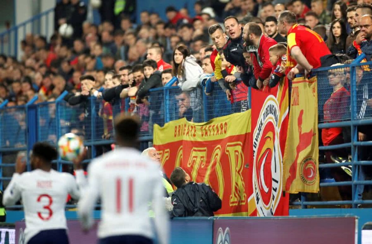 MUNTENEGRU - ANGLIA 1-5 // Scene reprobabile în Muntenegru! Englezii au fost abuzați de suporteri la Podgorica: „Să le închidă stadionul!”