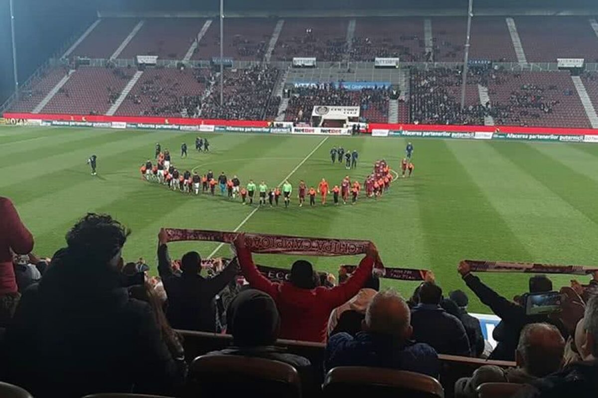 CFR CLUJ - ASTRA 1-0 // FOTO Asistență JENANTĂ în Gruia la revenirea lui Dan Petrescu! Săgeți din partea galeriei + Reacția antrenorului: „Eram sigur”