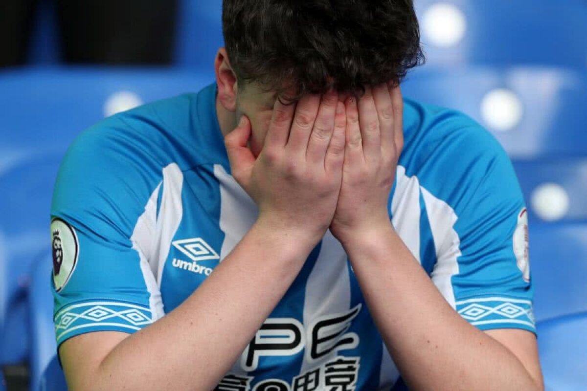 VIDEO+FOTO Dezastru pentru Huddersfield: a retrogradat din Premier League și a egalat o contraperformanță de proporții » Fanii, în lacrimi pe stadion