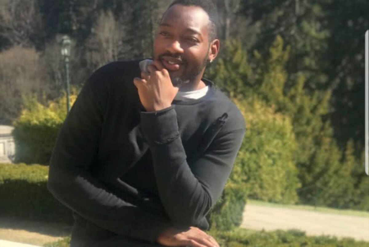 DINAMO // GALERIE FOTO Simon Zenke și Parfait Mandanda, plimbare la Sinaia » „Câinii” au luat cu asalt Castelul Peleș