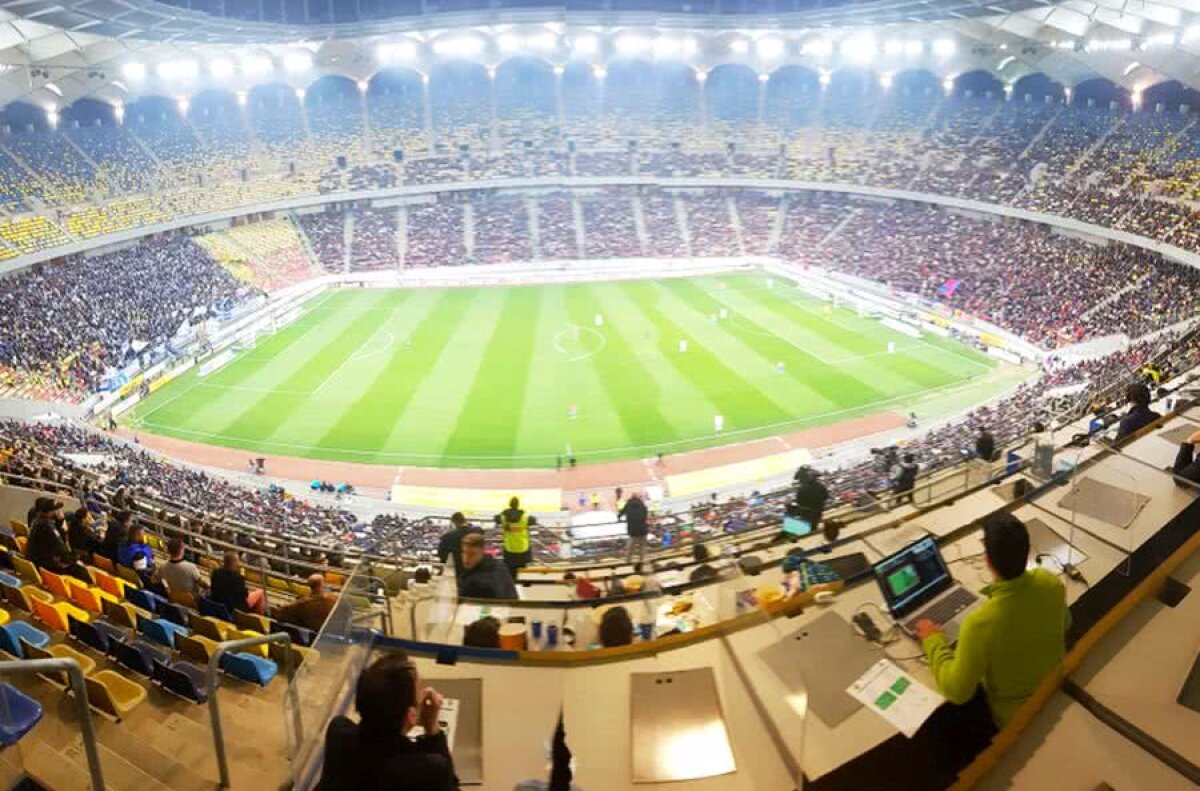 FCSB -  CS U CRAIOVA 3-2 // FOTO + VIDEO Atmosferă încinsă la derby: nervi, fumigene și culoare + ultrașii steliști l-au atacat pe Gică Craioveanu » Cele mai tari imagini