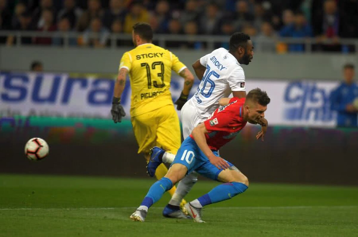 FCSB -  CS U CRAIOVA 3-2 // FOTO + VIDEO Atmosferă încinsă la derby: nervi, fumigene și culoare + ultrașii steliști l-au atacat pe Gică Craioveanu » Cele mai tari imagini