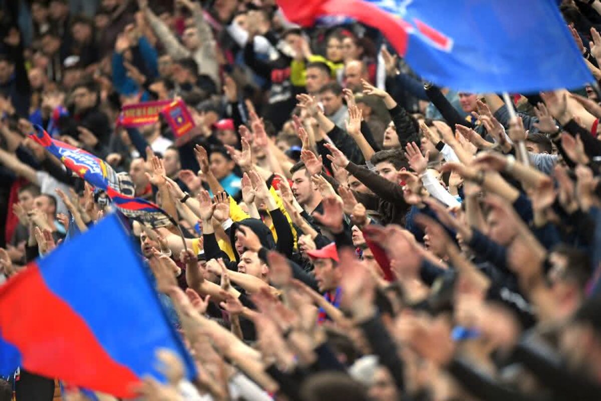 FCSB -  CS U CRAIOVA 3-2 // FOTO + VIDEO Atmosferă încinsă la derby: nervi, fumigene și culoare + ultrașii steliști l-au atacat pe Gică Craioveanu » Cele mai tari imagini