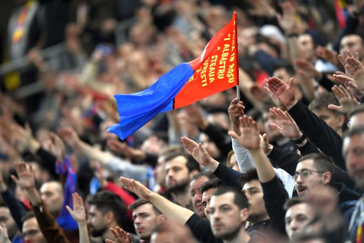 FCSB -  CS U CRAIOVA 3-2 // FOTO + VIDEO Atmosferă încinsă la derby: nervi, fumigene și culoare + ultrașii steliști l-au atacat pe Gică Craioveanu » Cele mai tari imagini