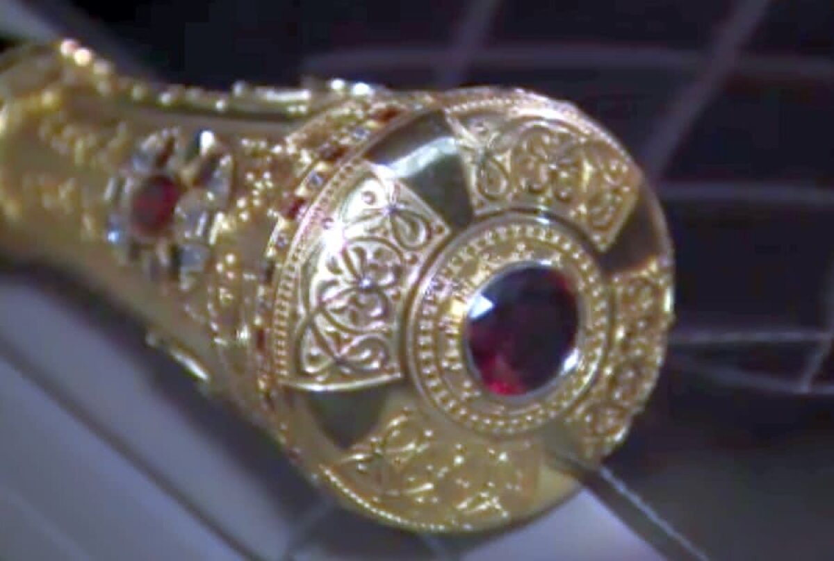 FCSB - CSU CRAIOVA 3-2 // FOTO Gigi Becali surprinde din nou » Obiectul neașteptat pe care l-a adus cu el la stadion