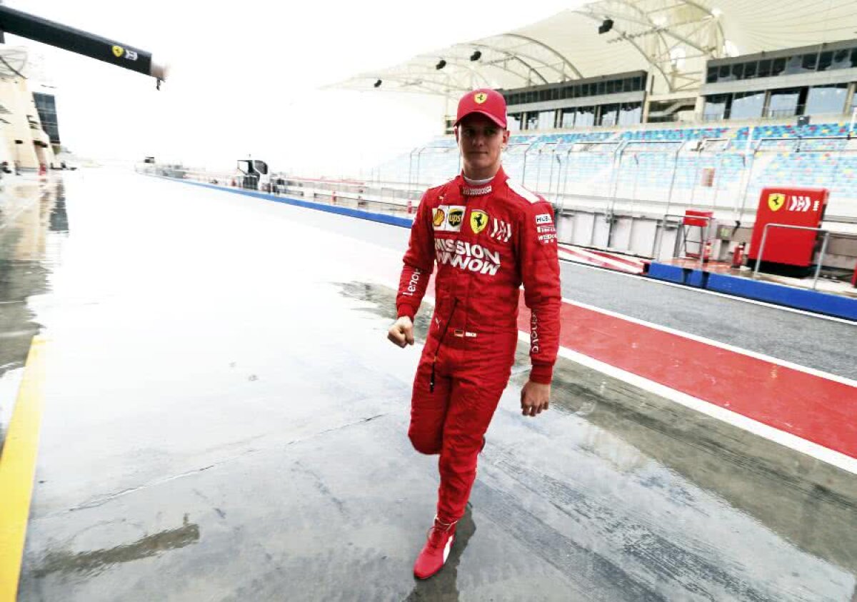 VIDEO + FOTO Imaginile zilei: Schumacher, din nou la Ferrari! Mick, fiul lui Michael, mai rapid decât Ricciardo la Bahrain