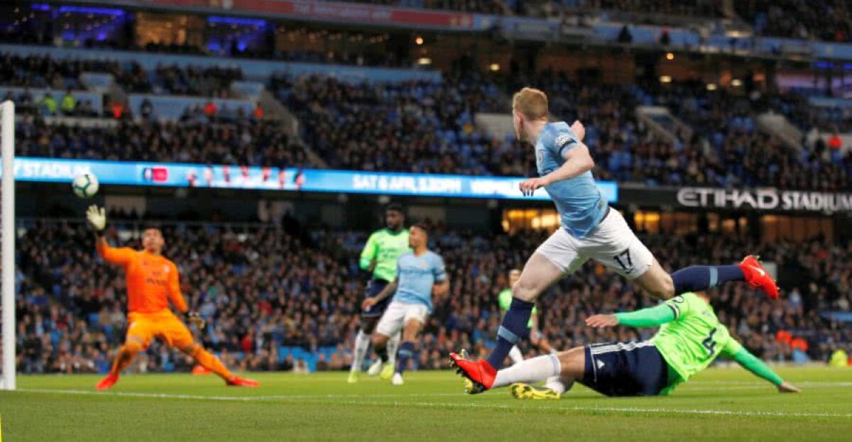 MANCHESTER CITY - CARDIFF 2-0 // FOTO Formația lui Pep Guardiola revine pe primul loc în Premier League!