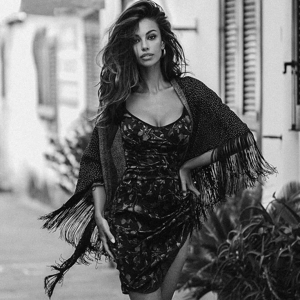FOTO Mădălina Ghenea face o nouă cucerire: s-a cuplat cu un milionar american!
