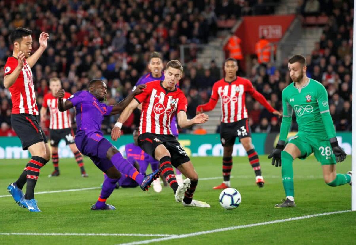 SOUTHAMPTON - LIVERPOOL 1-3 // Liverpool câștigă pe final și revine pe primul loc » Salah, gol după o cursă de 50 de metri 