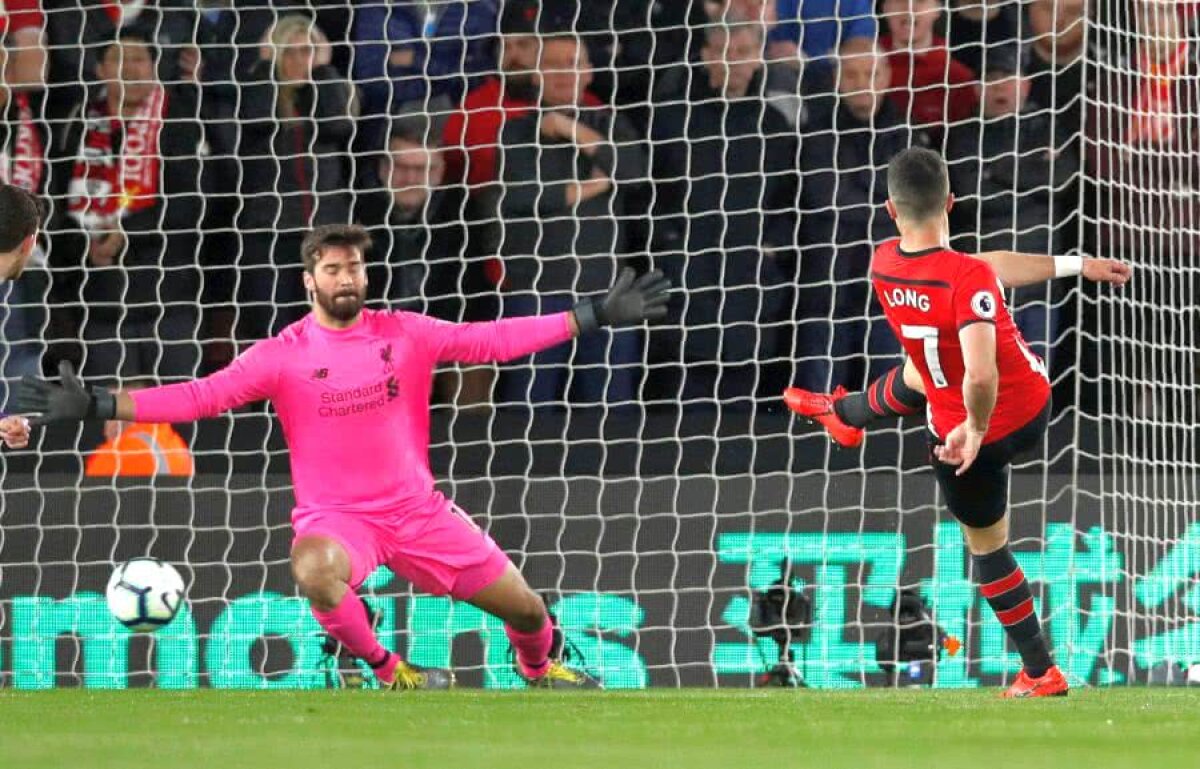 SOUTHAMPTON - LIVERPOOL 1-3 // Liverpool câștigă pe final și revine pe primul loc » Salah, gol după o cursă de 50 de metri 