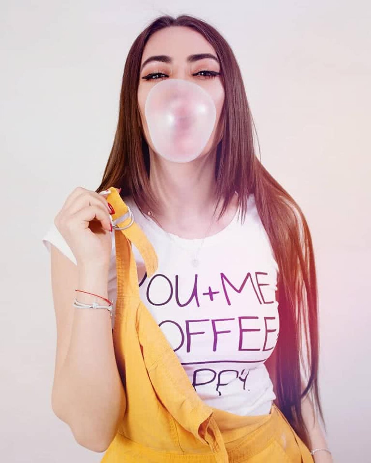 GALERIE FOTO Sexy și rea! Beatrice Andoni, mesaj provocator: „Dezbracă-mă cu grijă. Întâi sufletul, dragul meu, apoi hainele”