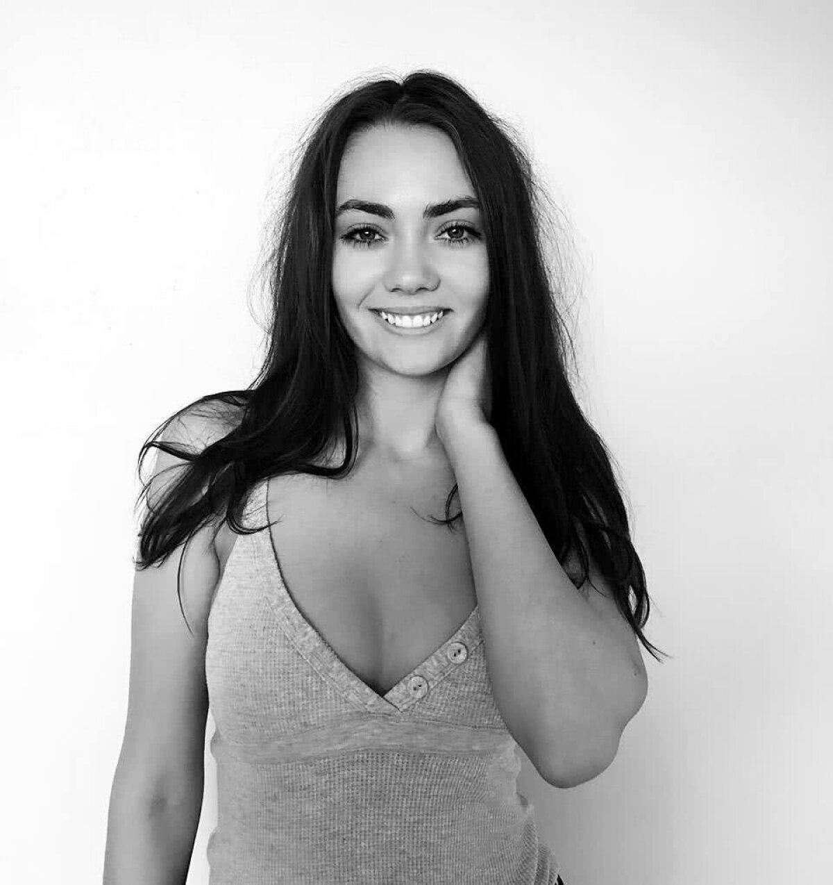 GALERIE FOTO Sexy și rea! Beatrice Andoni, mesaj provocator: „Dezbracă-mă cu grijă. Întâi sufletul, dragul meu, apoi hainele”