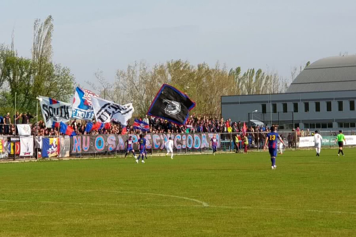 CSA STEAUA - CS FC DINAMO 3-0 // VIDEO + FOTO Steaua a umilit-o pe Dinamo în duelul cu parfum de derby din Liga 4 » Echipa lui Marius Lăcătuș, tot mai aproape de promovare